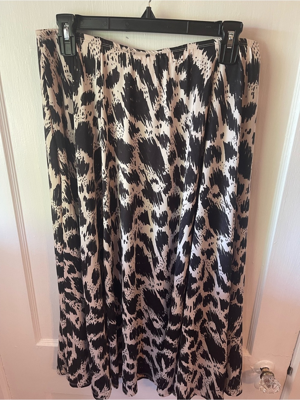 LuLaRoe Black and Cream Printed Maxi Skirt, size medium